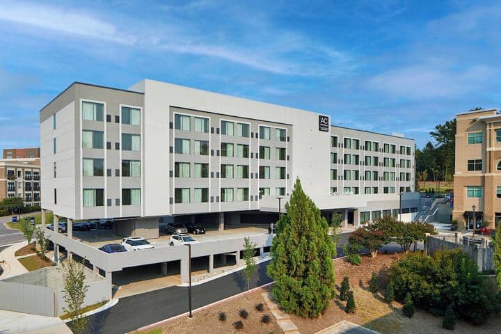 Hotel 55 of 58